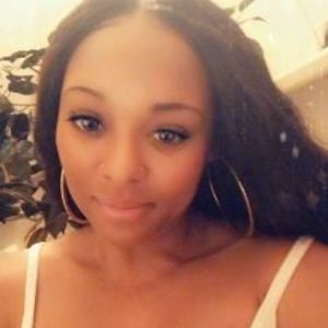 Meet your Posher, Kara